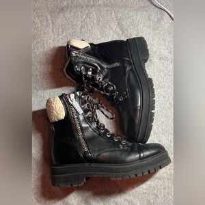 Nine West Black Good Condition Boots for women size 6 1/2 M